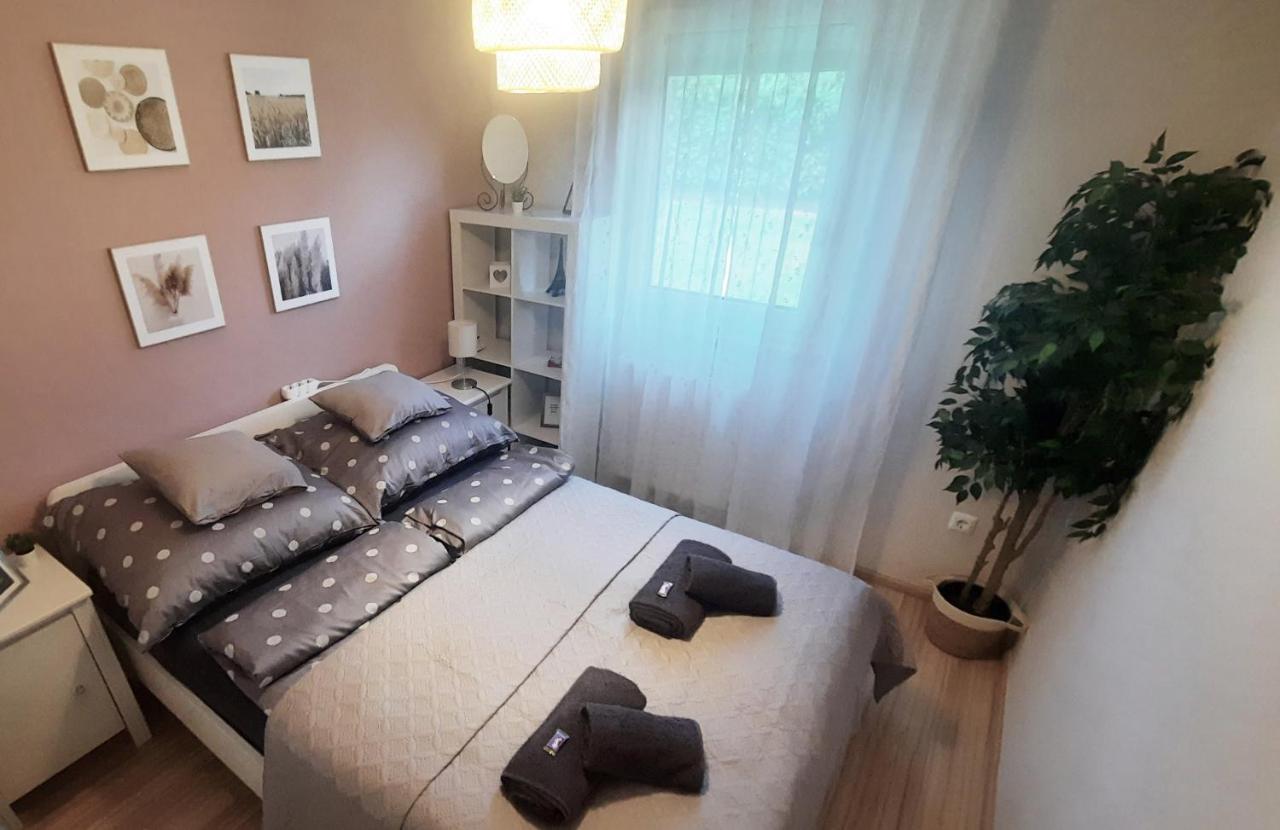 Mediterrania Apartment Кестхей Экстерьер фото