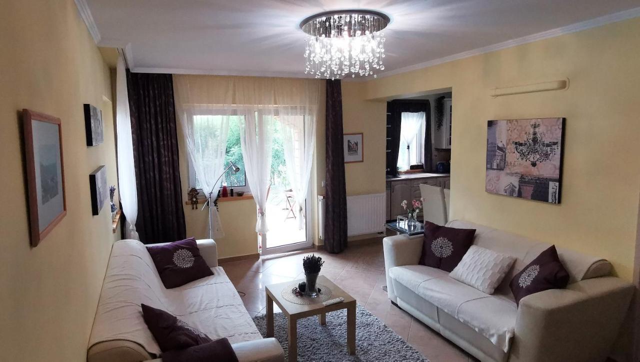 Mediterrania Apartment Кестхей Экстерьер фото